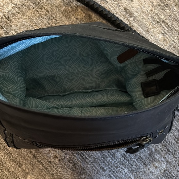 The Sak Black Leather Women's Bag - like new condition - Picture 6 of 9